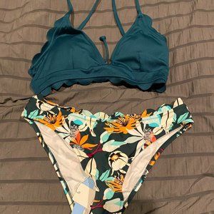 NEW Cupshe Scalloped Edge V-Neck Printed Bottom Bikini